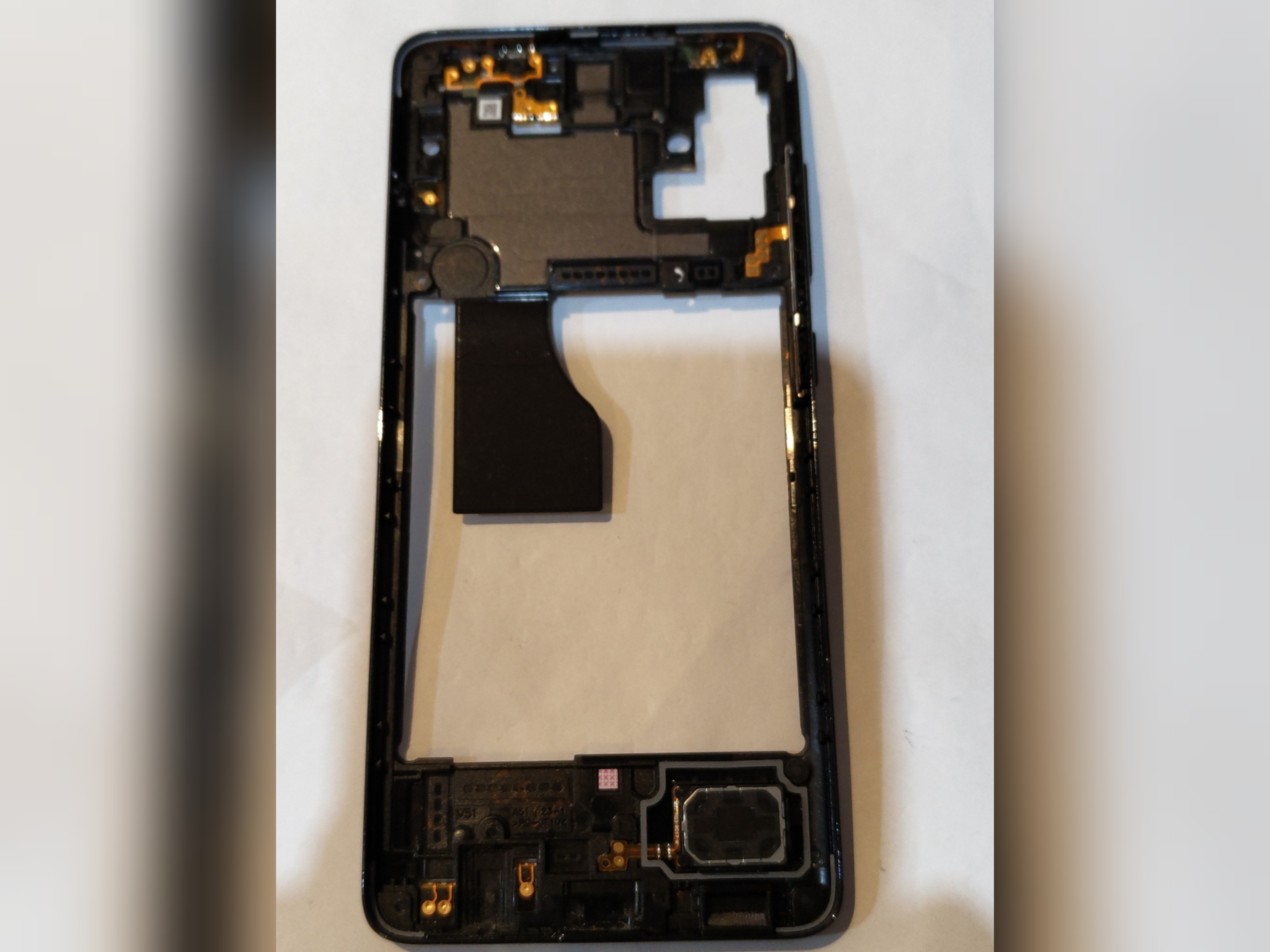 شاسی وسط سامسونگ گلکسی A515 - GALAXY A51 با فلت ولوم پاور و بازر و انتن کامل
