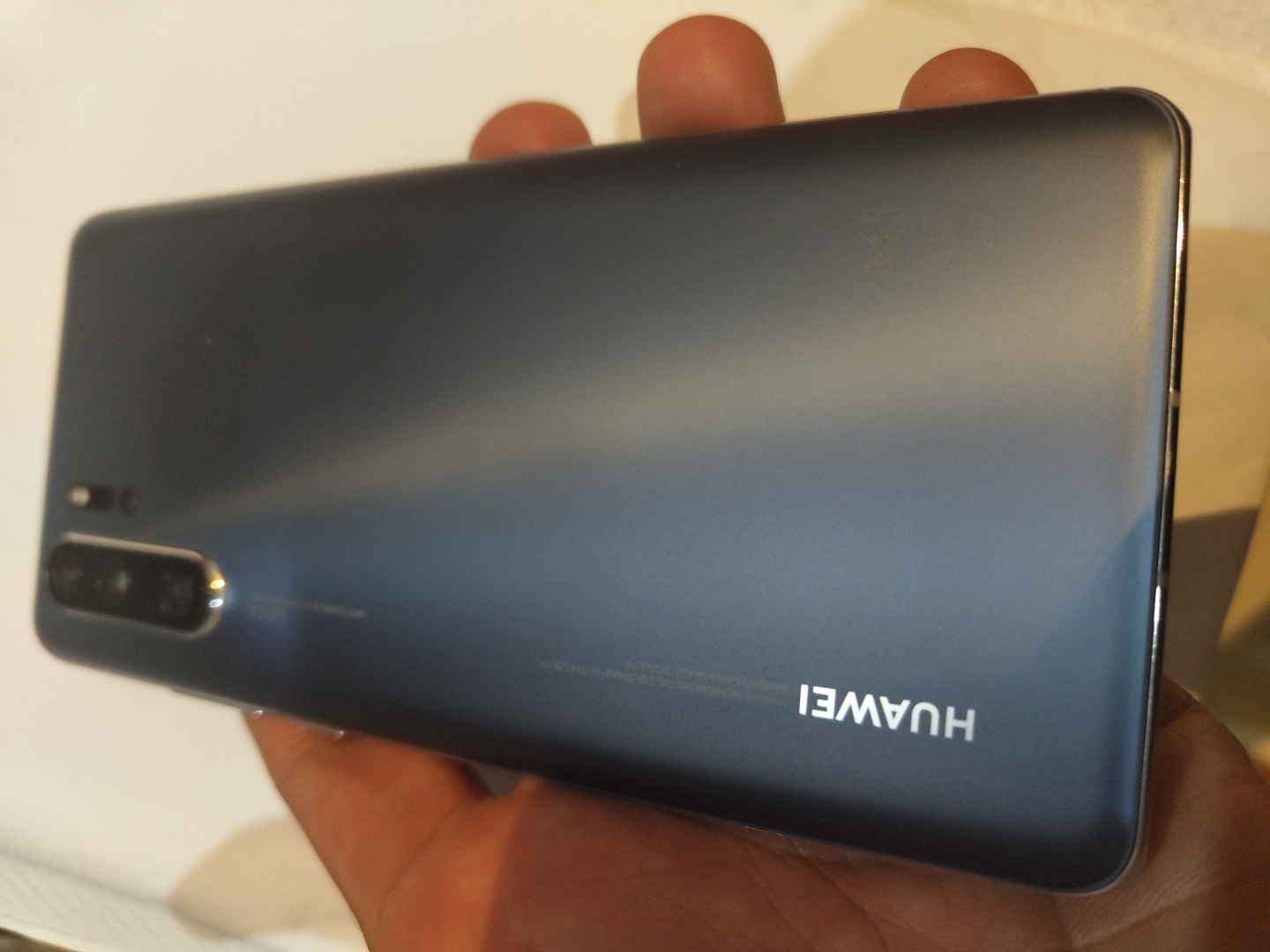 تصویر گوشی هوآوی P30 Pro حافظه ۲۵۶ گیگابایت رم ۸ ریجستر نشده 
