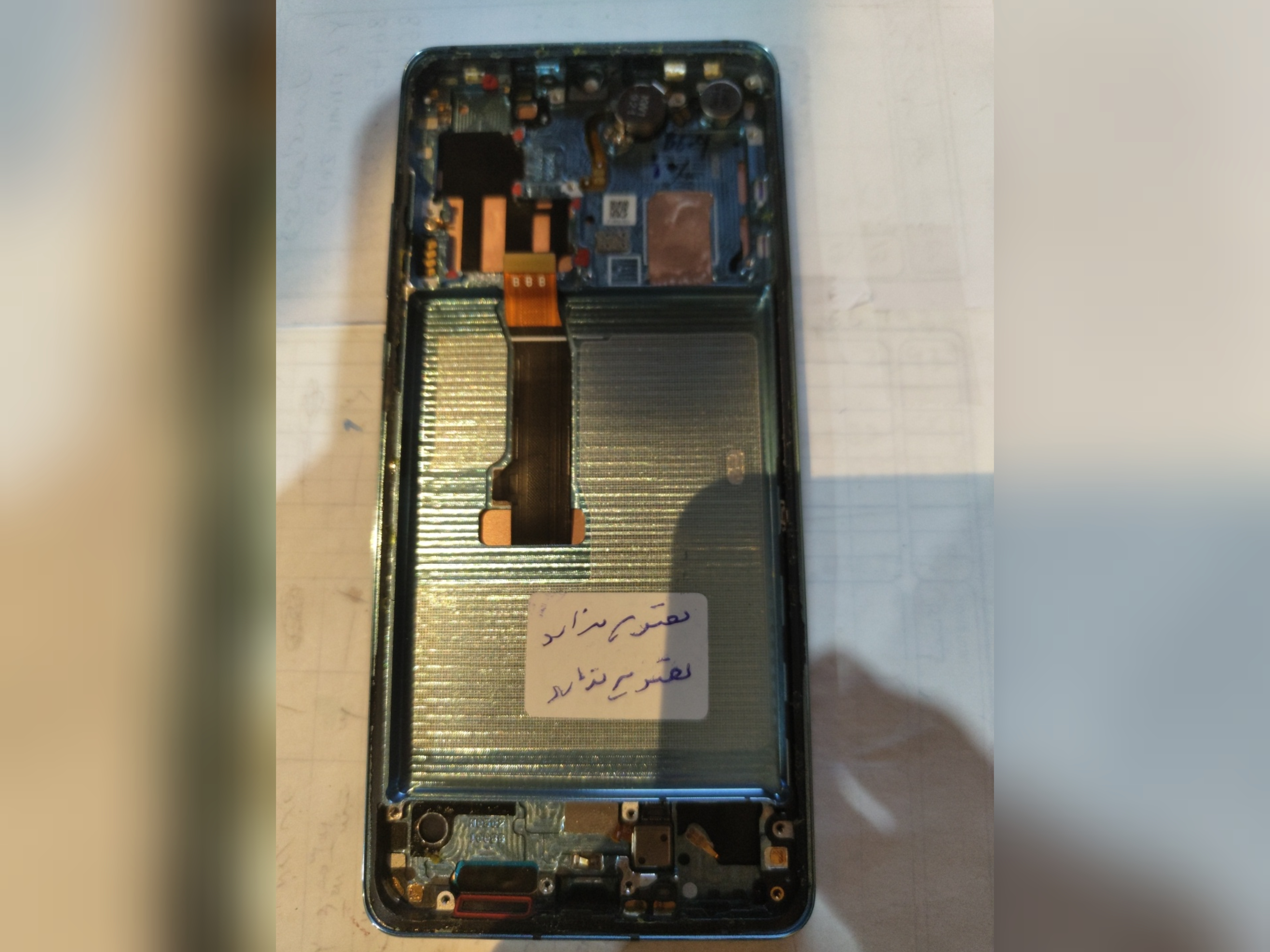 فریم ال سی دی کامل با دکمه ها و بازر فلت بازر هواوی مدل HUAWEI P30 PRO رنگ ابی هفت رنگ