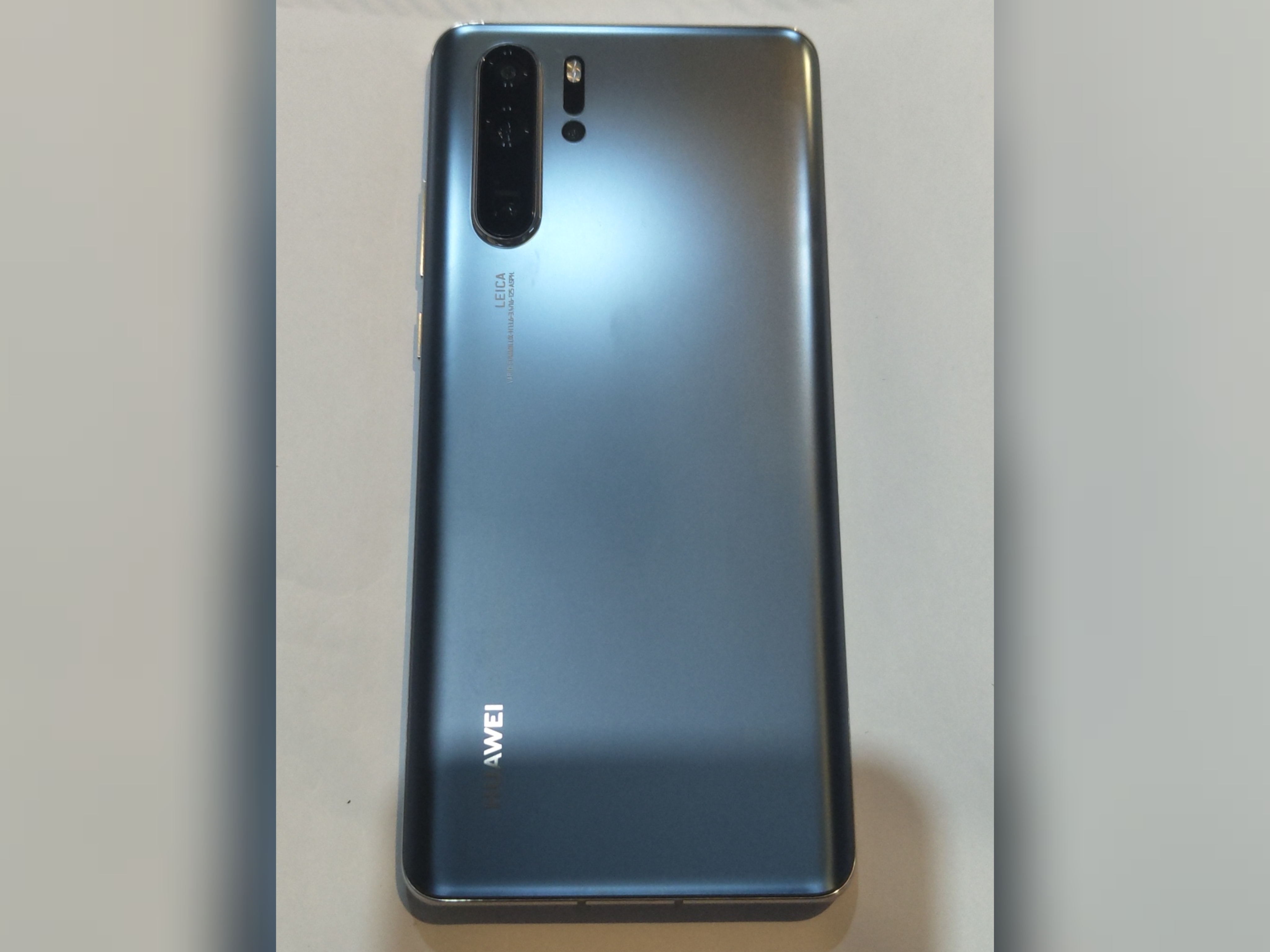 تصویر گوشی لایو اکبند هواوی مدل HUAWEI P30 PRO حافظه 256 رام 8 ریجستر نشده لایو نو اکبند 