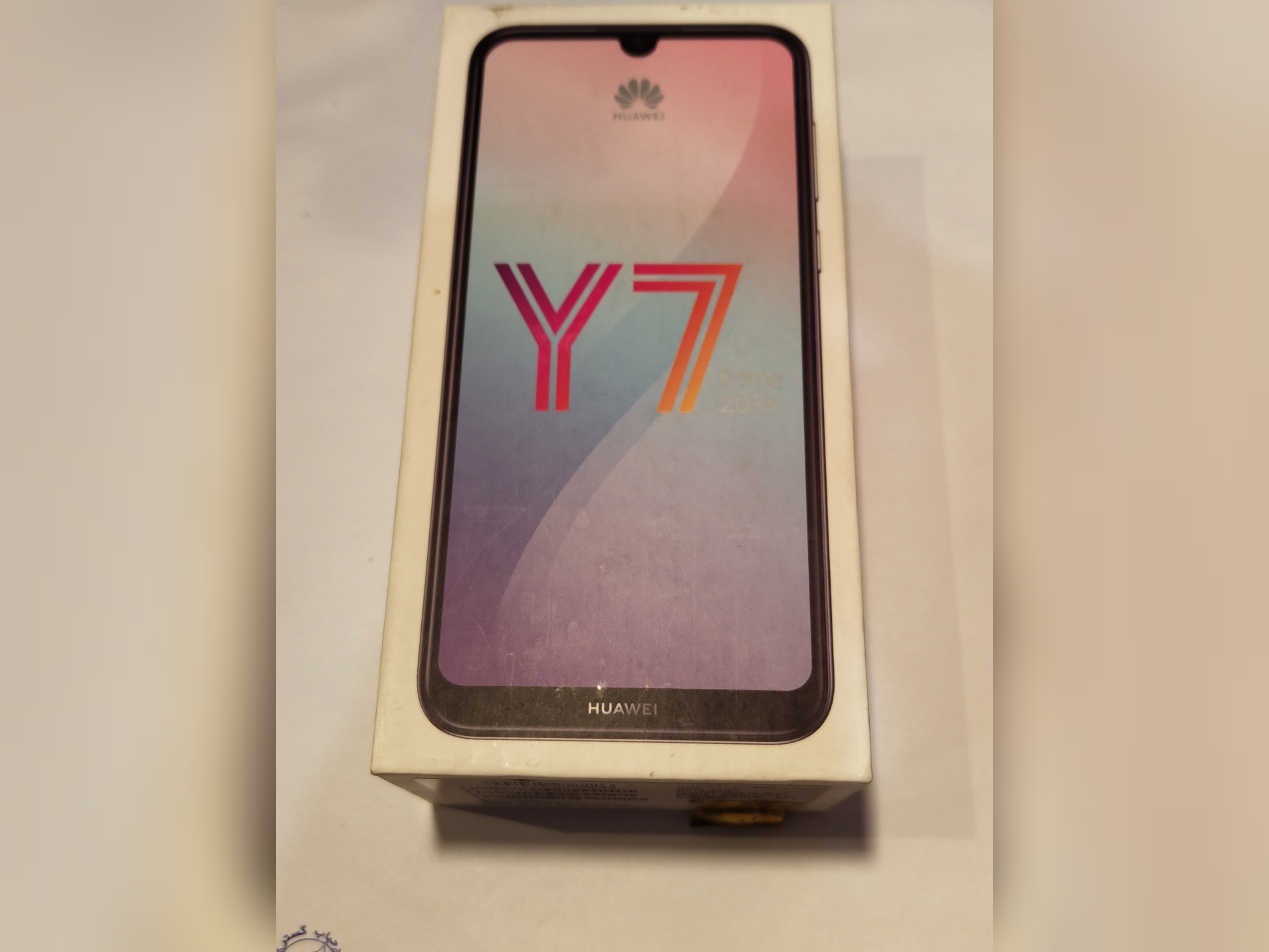 گوشی هواوی مدل Y7 Prime 2019 رام 3 حافظه 32 اکبند پلمپ به خاطر گرفتن کد مالکیت از شرکت باز شده  ریجستر شده با کدمالکیت با کارتن و وسایل اکبند با دو عدد گارد محافظ- ابی