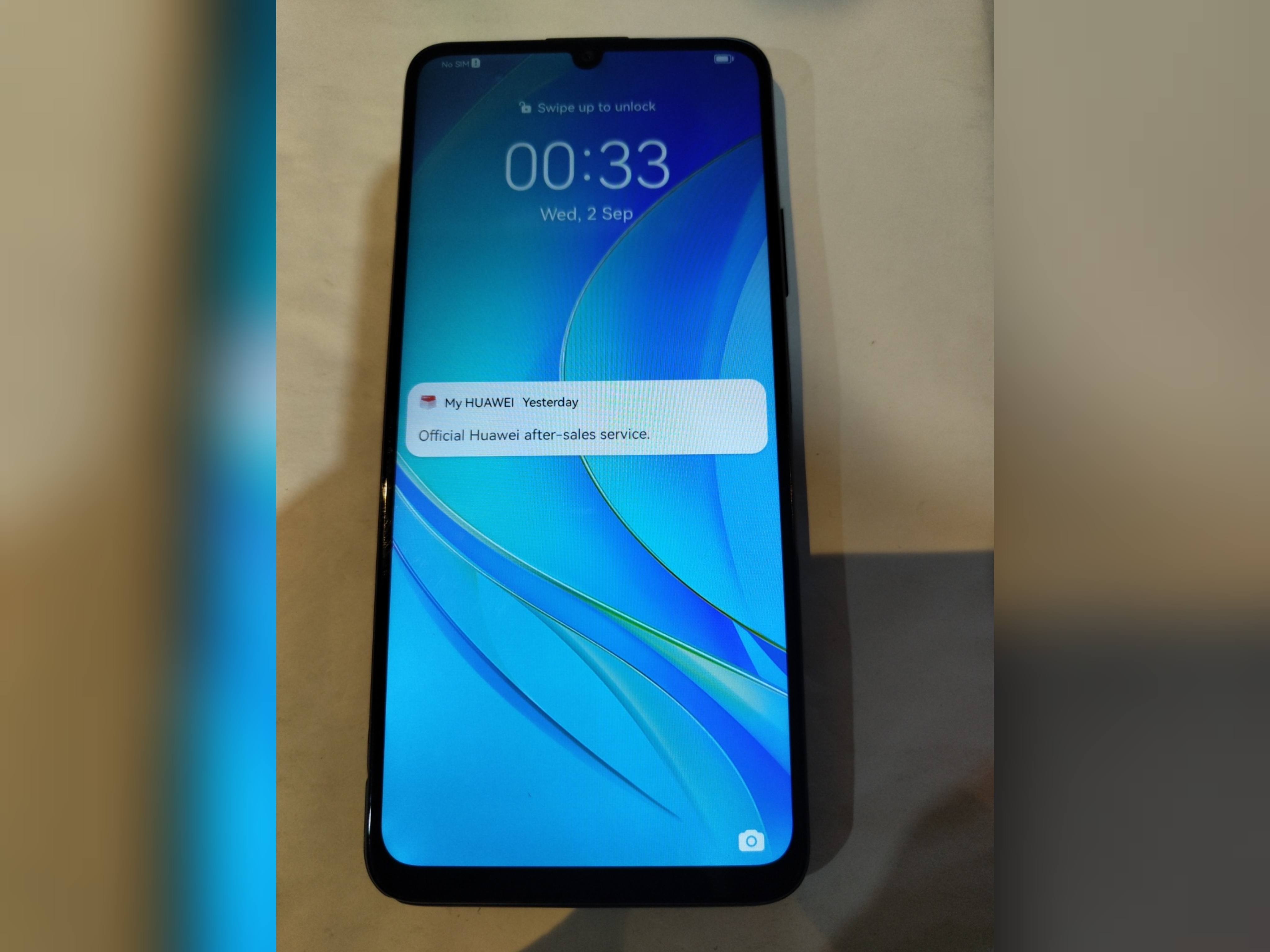 گوشی هواوی مدل HUAWEI NOVA 70 رام 4 حافظه 128 اندروید 12 ریجستر شده وضعیت سفید بدون کد با کارتن و وسایل ال سی دی عوض شده اصلی به خوردگی جزیی مطابق عکس دارد