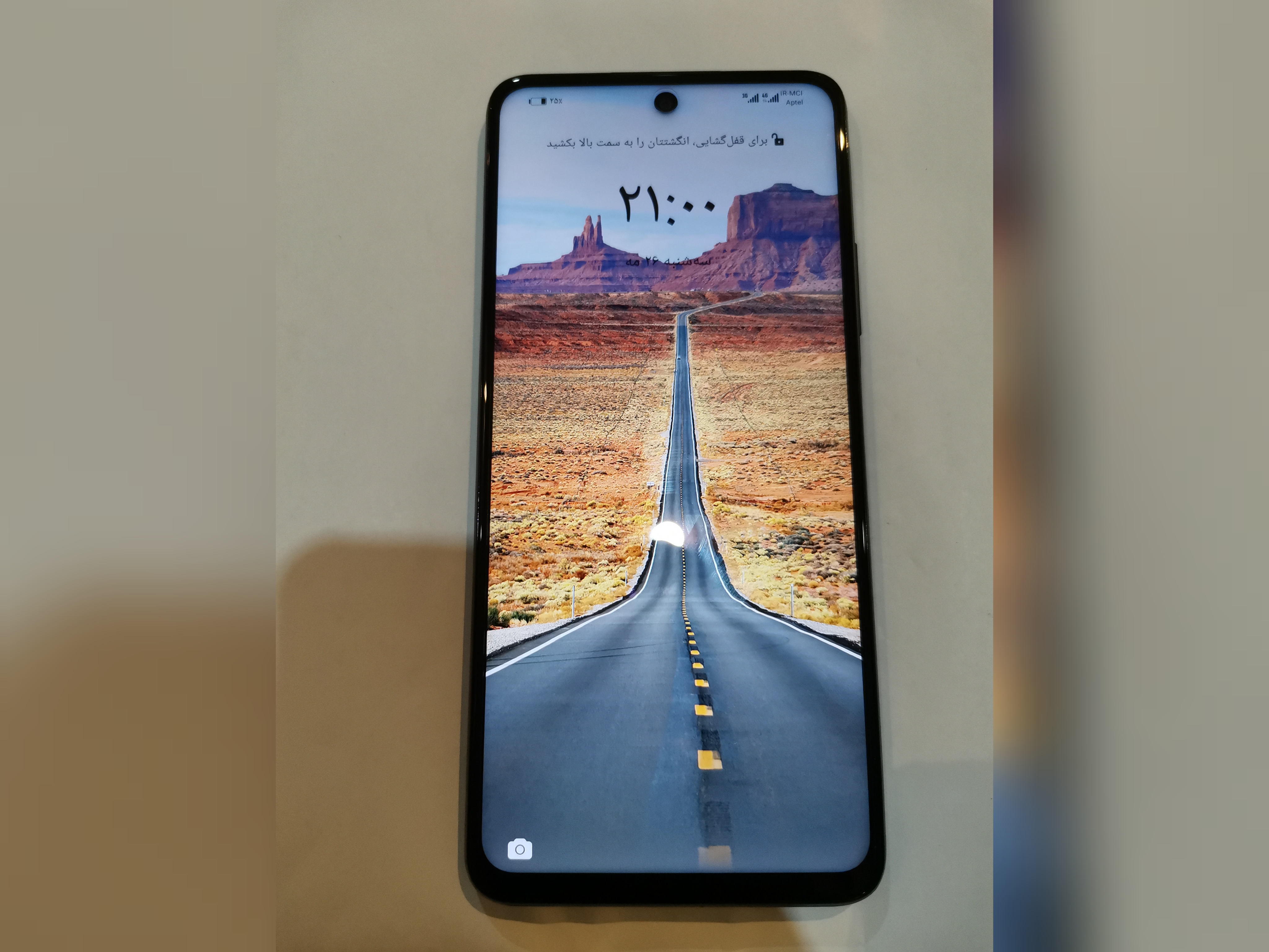 گوشی هواوی مدل HUAWEI Y7a رام 4 حافظه 128 در حد نو ریجستر شده باکد مالکیت بدون کارتن با شارژر و کابل و هندزفری نو