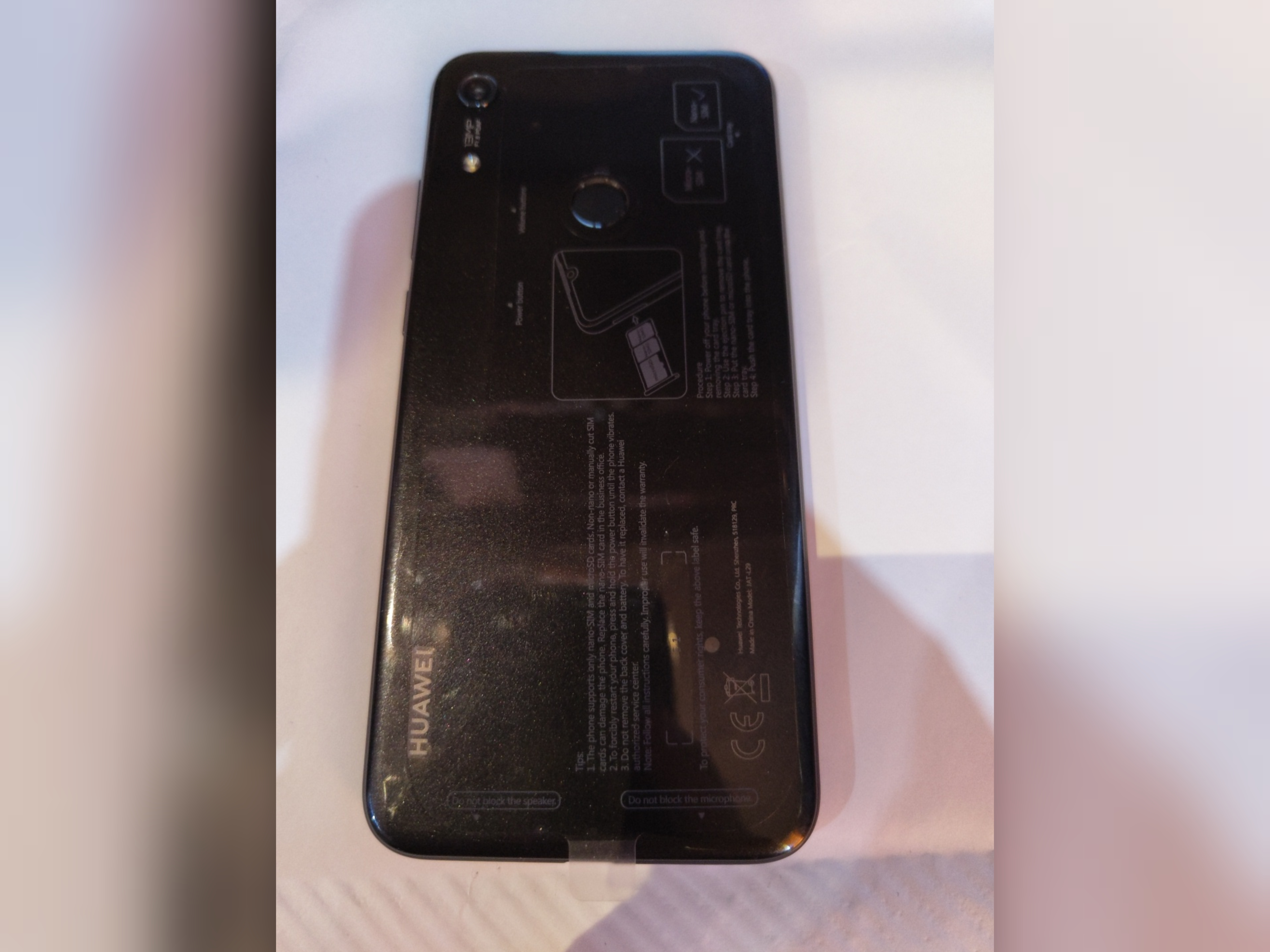 گوشی هواوی مدل HUAWEI Y6S/Y6 PRIME 2019  رام 2 حافظه 32 در حد بسیار نو با کارتن و انتقال مالکیت رنگ مشکی