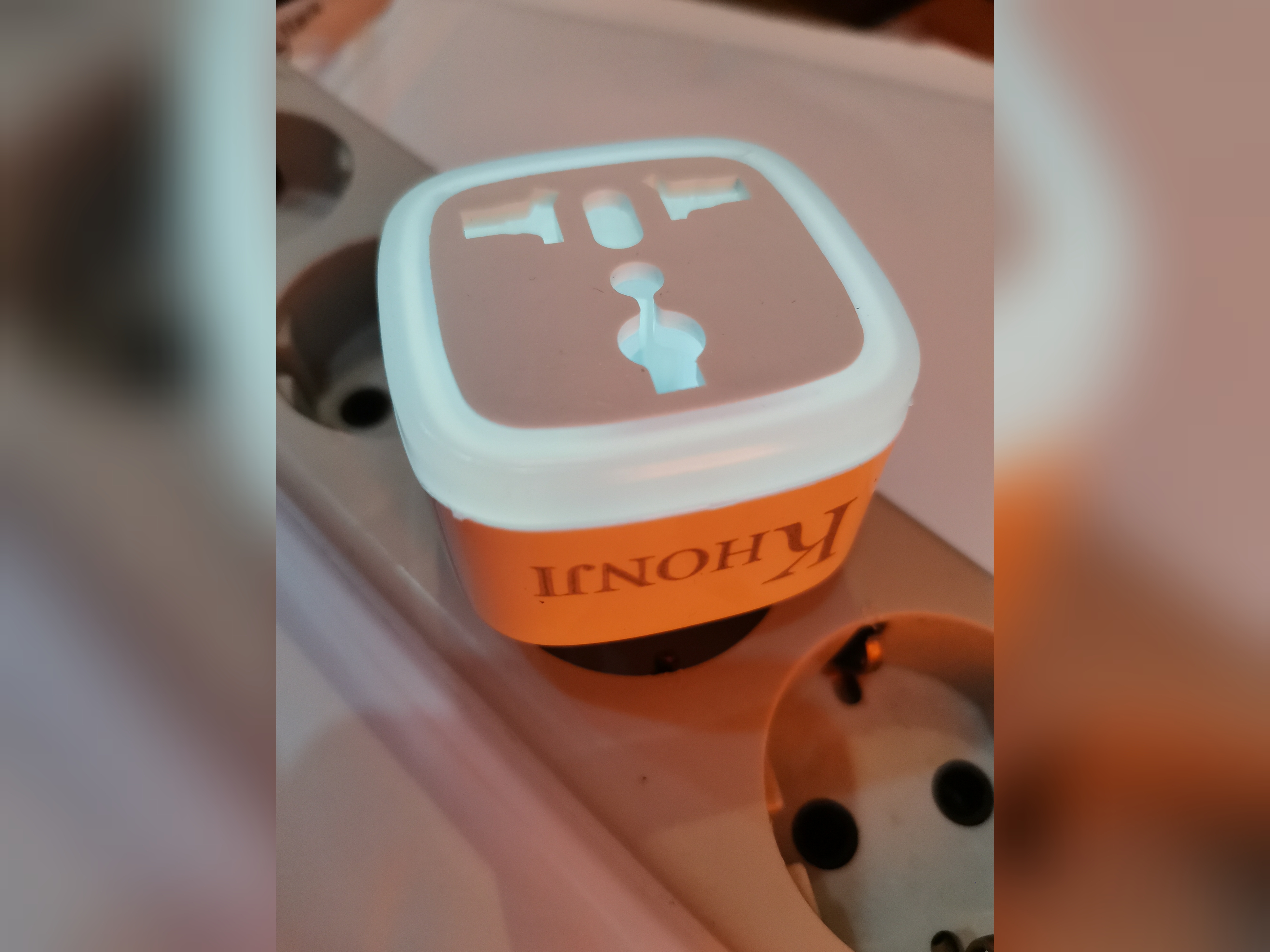 تبدیل ۳ به ۲ خونجی مدل  KHONJI چراغ دار LED 220W 20A پهن